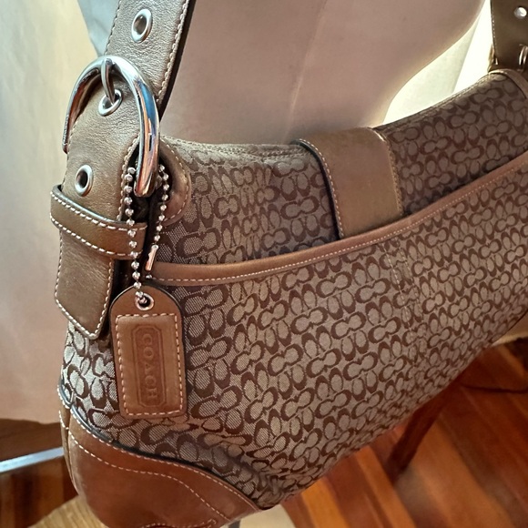 Coach Brown Shoulder Bag - Picture 6 of 16